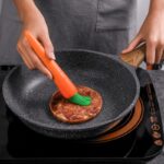 Carrot‑Shaped Silicone Basting Brush, Detachable Kitchen Oil Brush for BBQ Baking Cooking